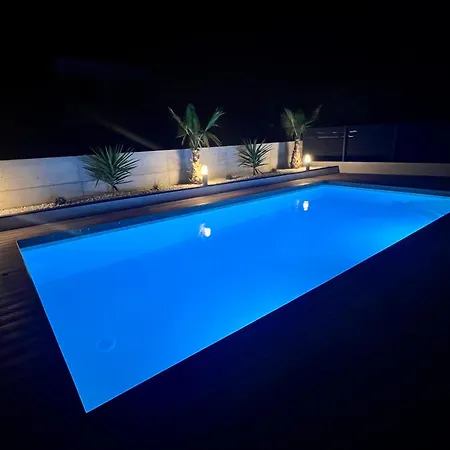 Villa Esnella - Private Pool & Panoramic Sea View *